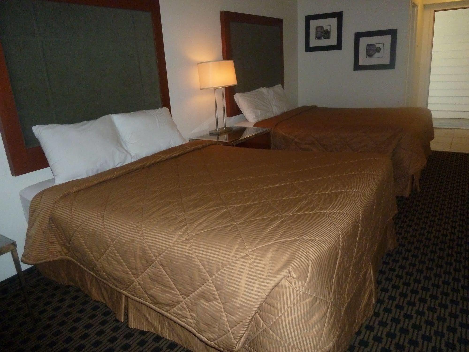 Chestnut Tree Inn Portland Mall 205 Eksteriør billede